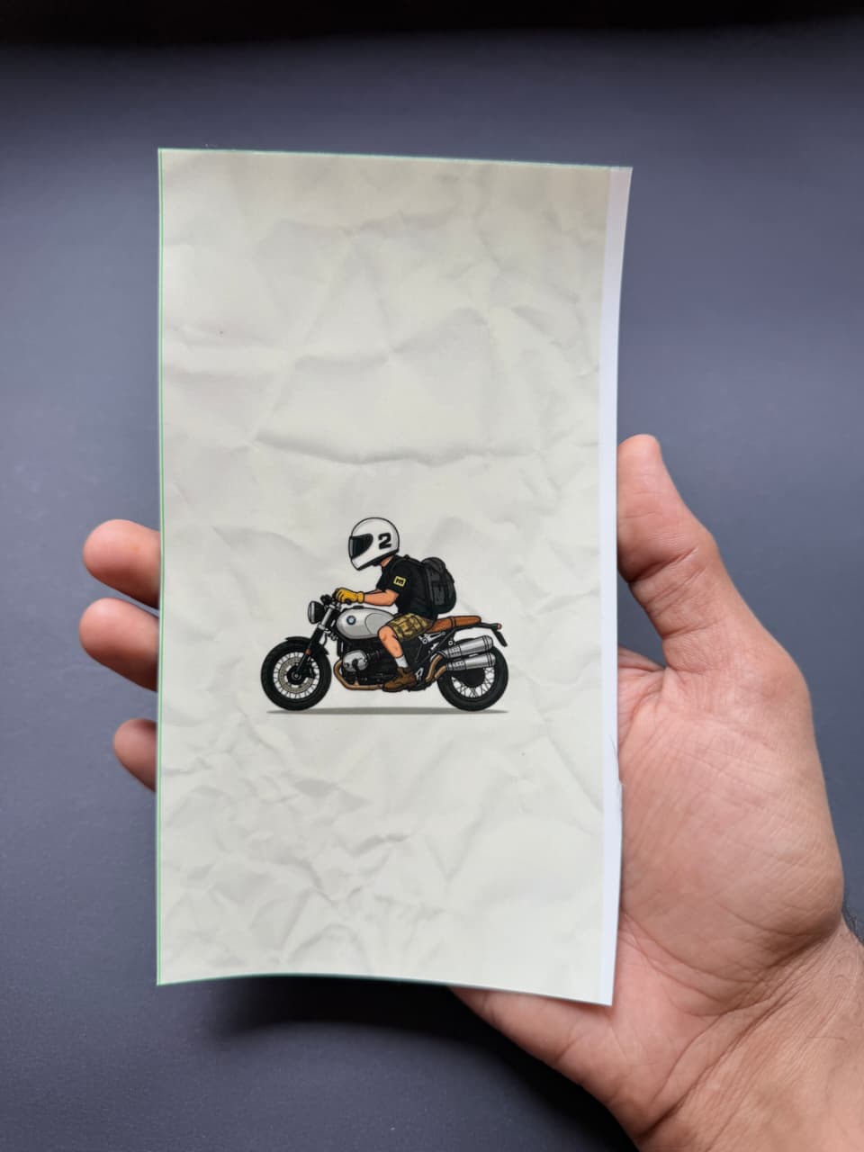 E16